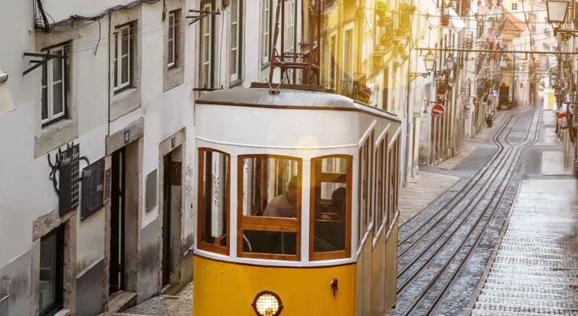 No Limit Bairro Alto Hostel Lisbon Exterior photo